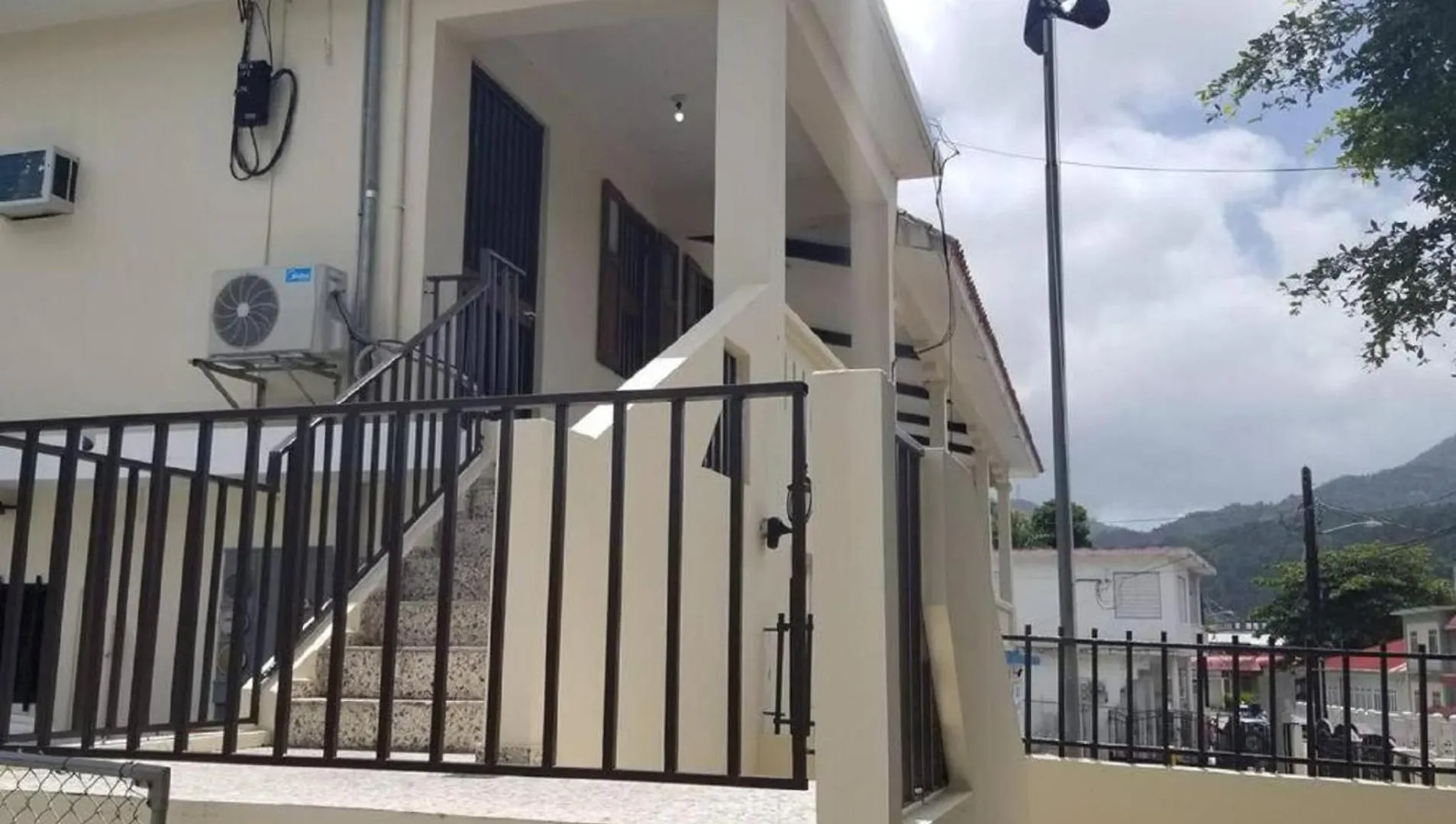 Jayuya Cozy Aparment With Wi-Fi, Free Parking And Ac 아파트